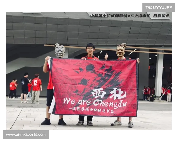 70岁波兰老太随队远征中国 看台上编织球队围巾意外走红网络 70岁波兰老太随队远征中国 看台上编织球队围巾意外走红网络